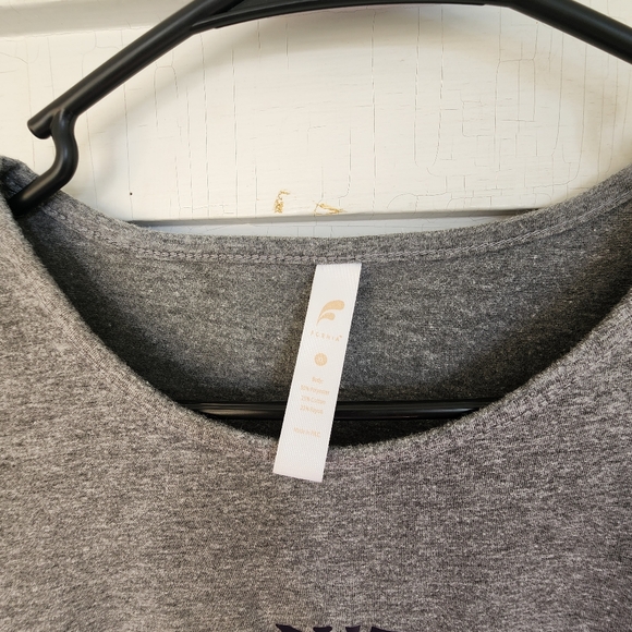 Gray Graphic Short Sleeve Tee - Picture 3 of 3